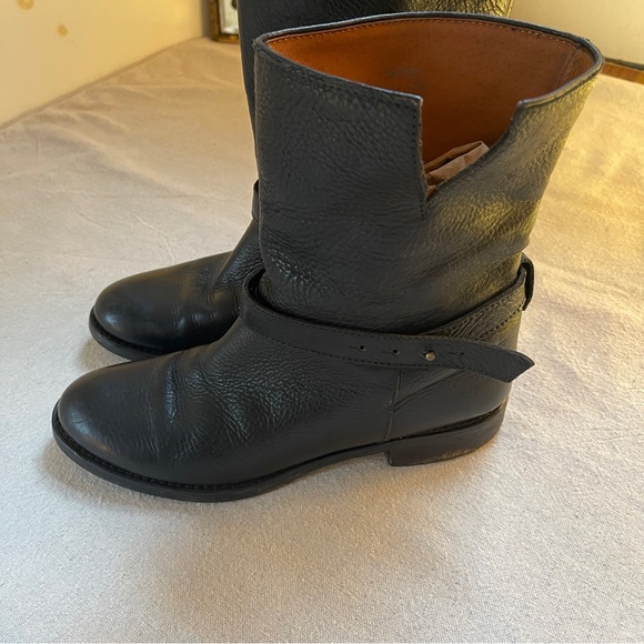 J. Crew Black Leather Ankle Slouch Engineer Boots, Size 7.5 - Picture 5 of 10